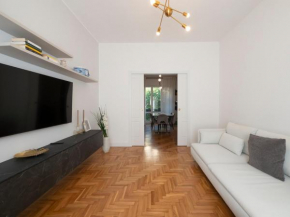 Big apartment close to Bocconi / Humanitas / IEO
